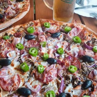 Pizza Ungureasca mare