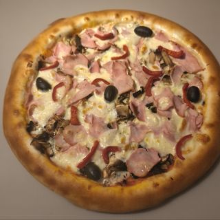 Pizza Capriciosa Classic