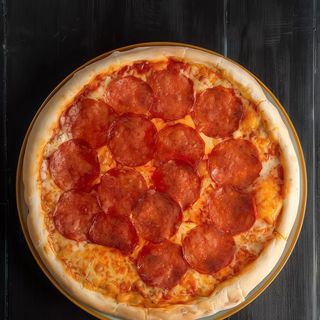 Pizza Pepperoni   Ø32 cm