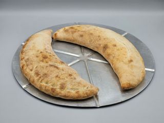 Pizza Calzone Quattro formaggi