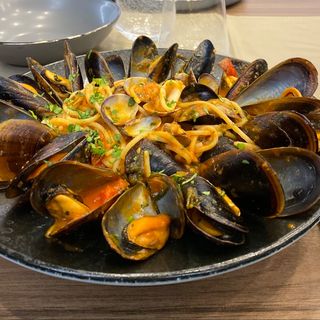 Linguine cu fructe de mare