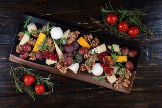Platou cu branzeturi