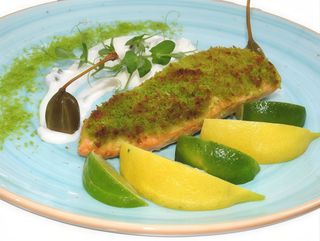 Somon in ierburi aromatice