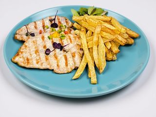 Piept de pui la gratar