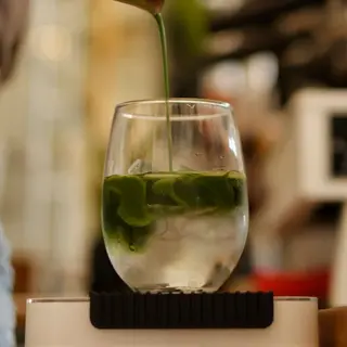 Matcha tonic