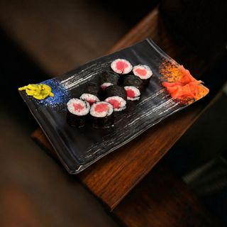 TUNA MAKI