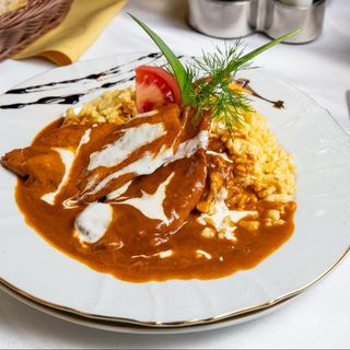 Papricas de pui cu galuste de ou