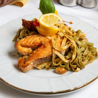 Medalion de somon si lazane