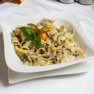 Taitei de casa cu mac