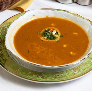 Gulas de fasole cu afumaturi