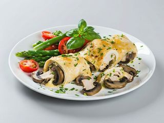 Rulou din piept de pui cu ciuperci si cas afumat