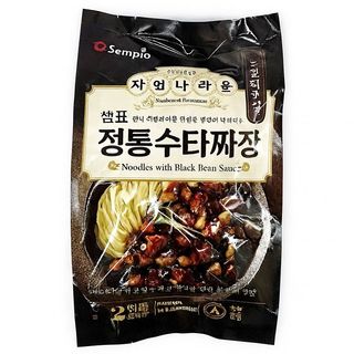 SEMPIO NOODLES CU SOS DE FASOLE NEAGRA 