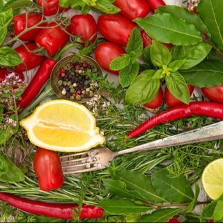 Midii in sos rosu - optional picant