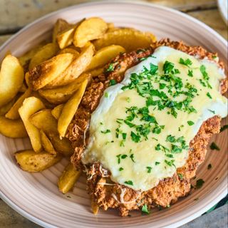 Borzoska cu cartofi prajiti