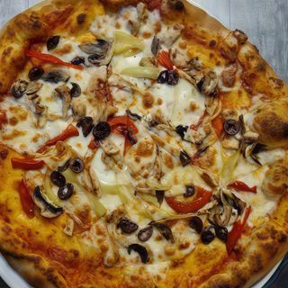 PIZZA CON POLLO ( piept de pui la gratar)