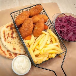 Combo Meniu Aripioare Picante + BAUTURA LA ALERGERE 