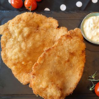 Snitel de Porc  cu Sos Remoulade 
