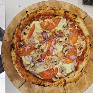 PIZZA VEGETARIANA