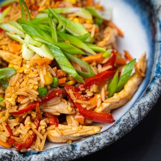 Orez chinezesc cu pui