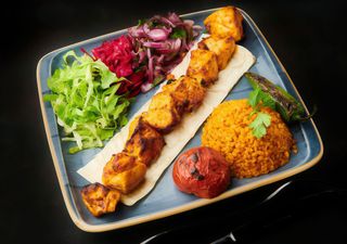 Tavuk Sis - Frigărui din piept de pui