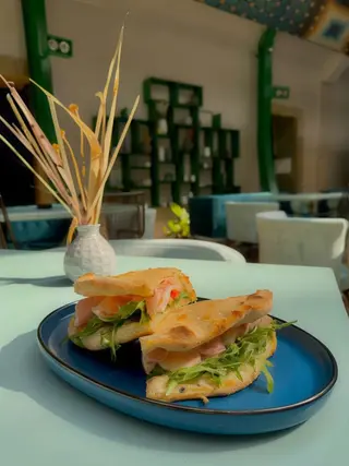 Mortadella panino