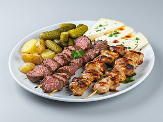 Platou mixt grill 4 persoane