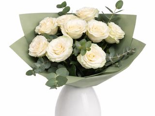 Buchet de 9 trandafiri albi