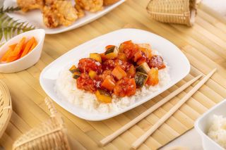 Pui cu ananas in sos marinat - lunch menu