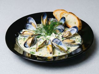 Midii cu smântână