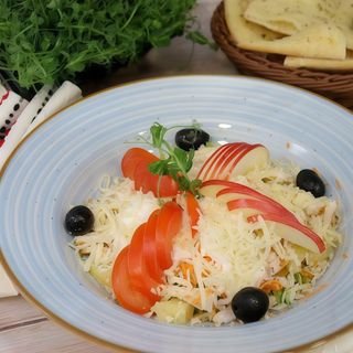 Salata de pui exotica