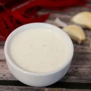Sos alb cu usturoi 100 g
