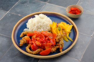 Koloke – pui în sos dulce acrișor