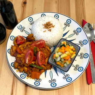 Tocană tongseng de porc cu legume proaspete (iute) – Tongseng babi