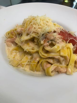 Tagliatelle al salmone