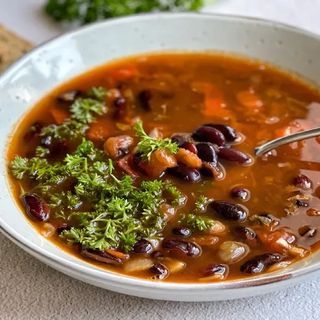 Zuppa di fagioli e pancetta