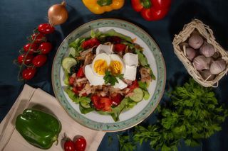 Salată Bulgărească