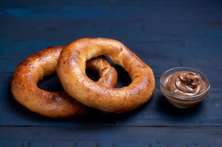 Covrig cu finetti (crema de cacao)