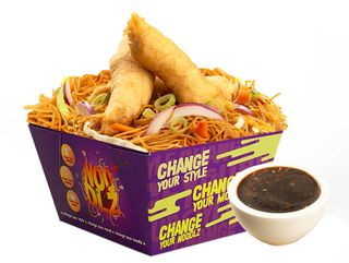 Meniu Noodles pui shanghai