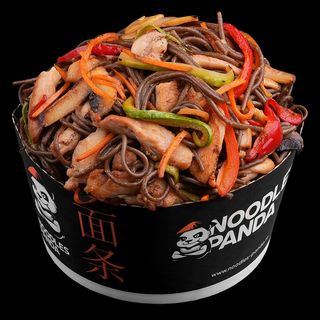 Yaki Soba cu carne de pui
