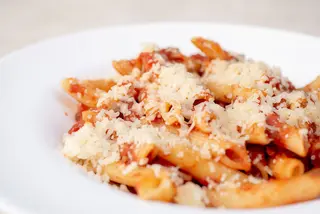 Penne cu sos roze