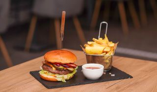 Burger de vită Angus 