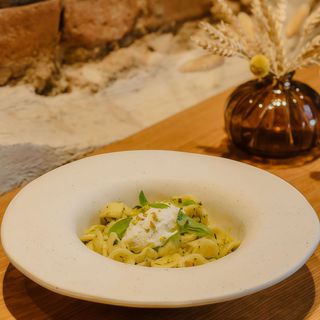 Orecchiette pesto e zucchini