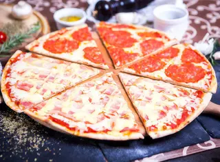 Pizza la felie