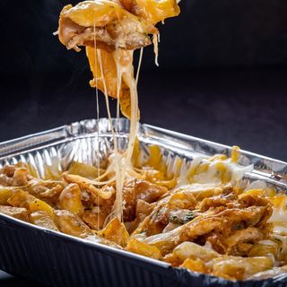 Cheesy fries chicken bites