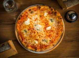 Pizza Quattro Formaggi