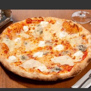 Pizza Cinque Formaggi