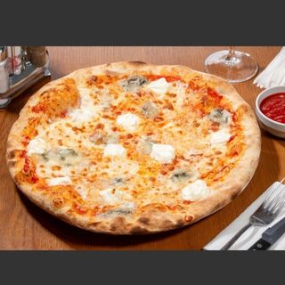 Pizza Quattro Formaggi