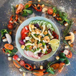 Salata cu Fructe de Mare