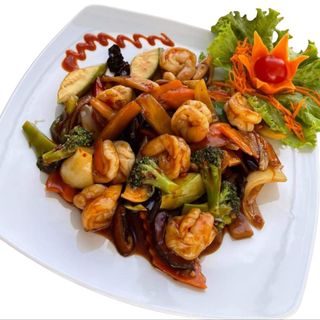 Creveți la tigatie picanti