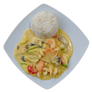 Creveți in sos curry